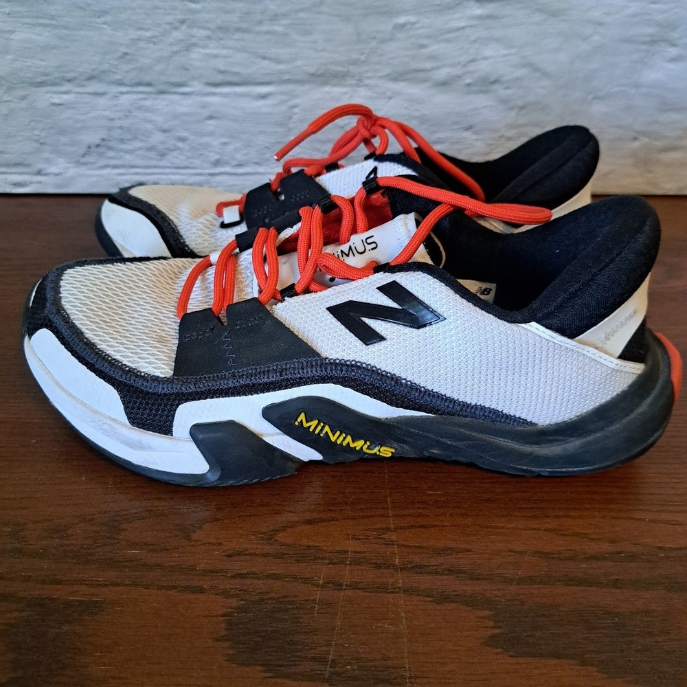New Balance Minimus TR Mens Training Shoes White Black Orange MXMTRLH2 Size 7.5